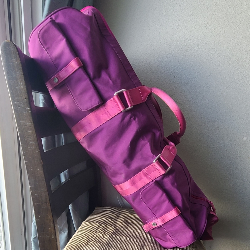 Lululemon Atletica Purple Fuchsia Duffle Bag